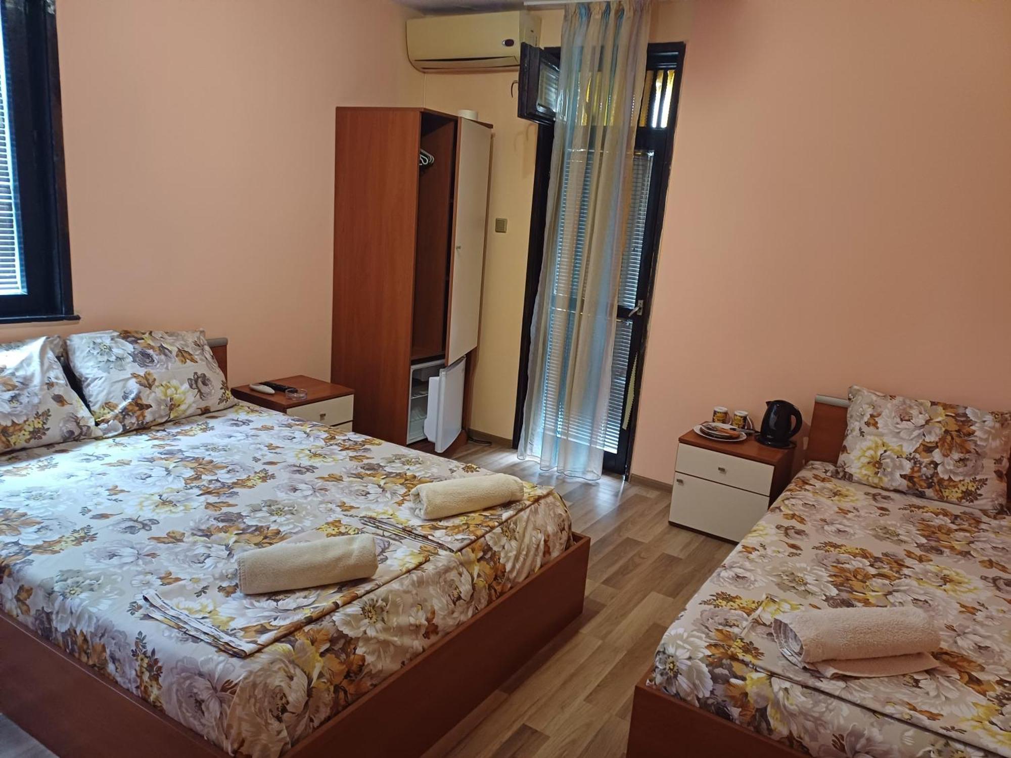 Guest Rooms Ani Pomorie Extérieur photo